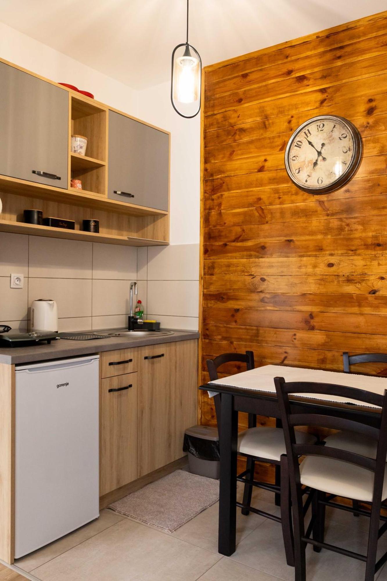 זבליאק Apartmani 1490 מראה חיצוני תמונה